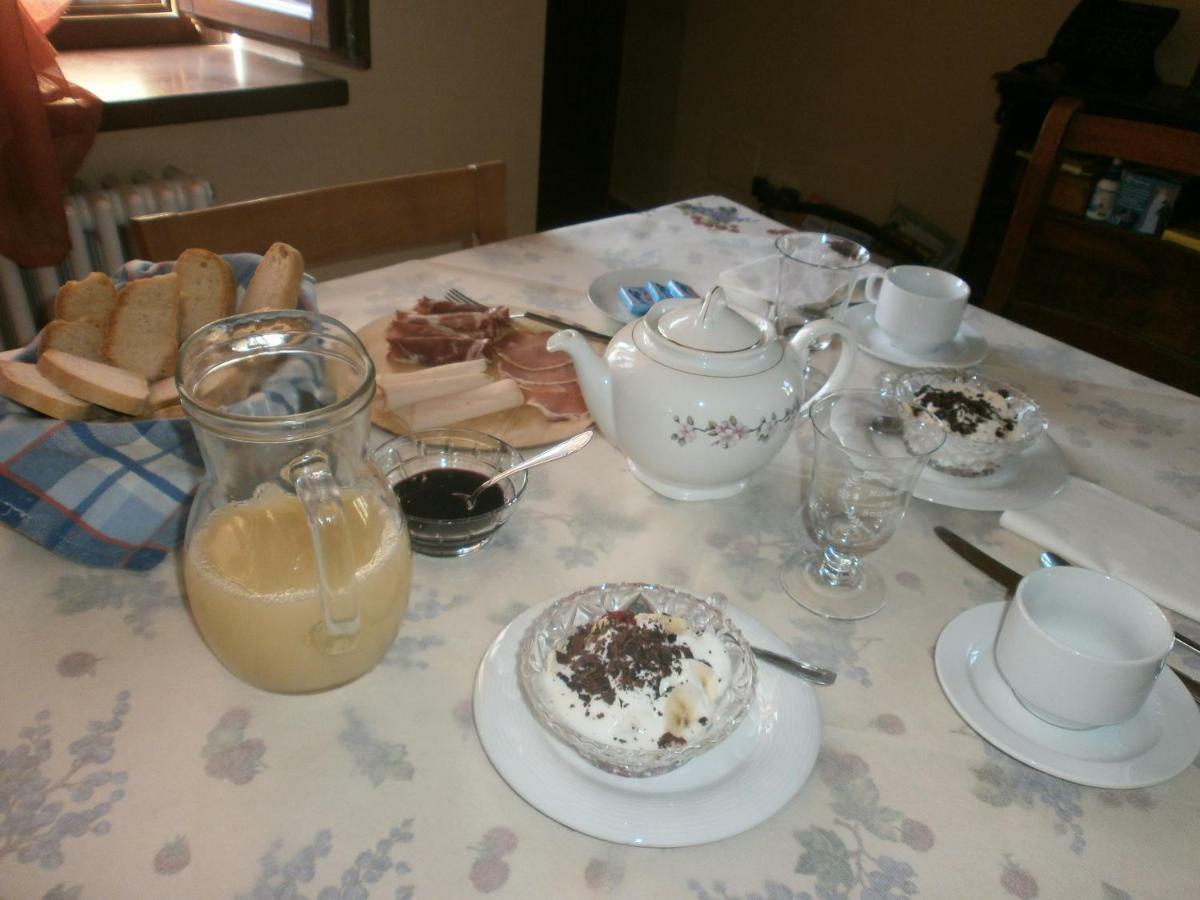 Bed and Breakfast I Poggi Di Grace Фівіццано Екстер'єр фото